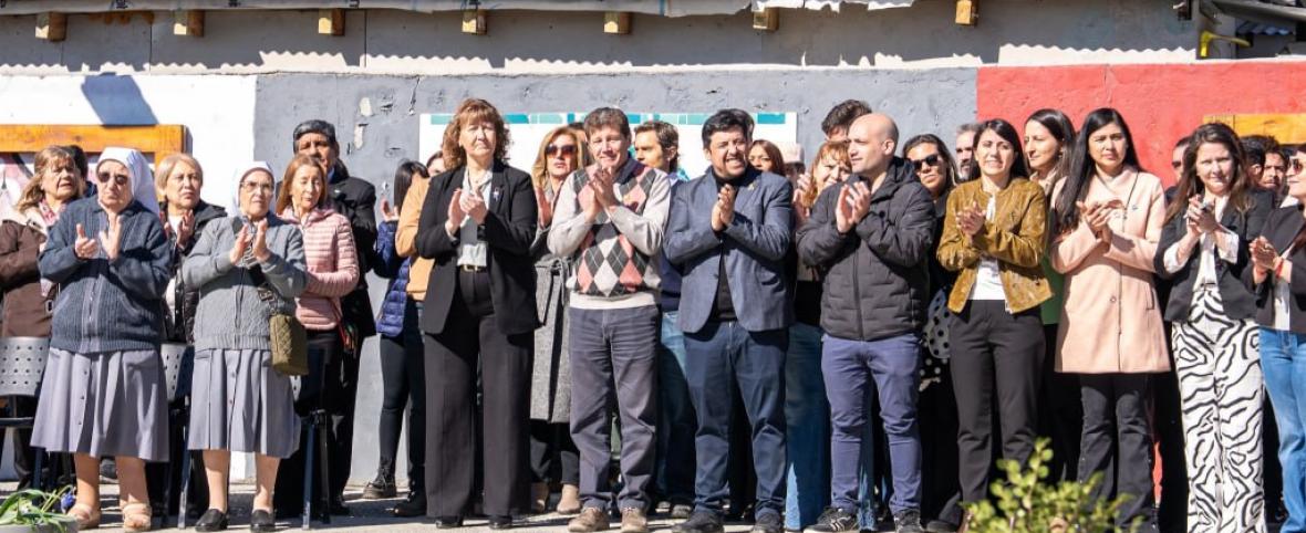"Desde el gobierno vamos a seguir acompañando a su gente"