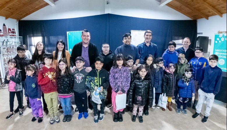 Se realizó la primera entrega de lentes de salud visual en Tolhuin