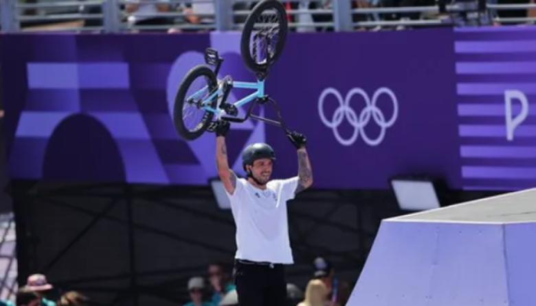 Argentina ganó su primera medalla de oro en París 2024 con el Maligno Torres en BXM freestyle