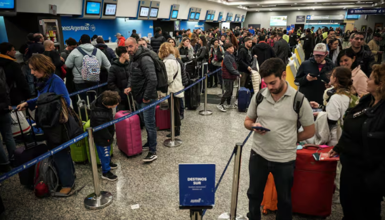 La millonaria cifra que pierde Aerolíneas Argentinas por el paro, con 319 vuelos cancelados