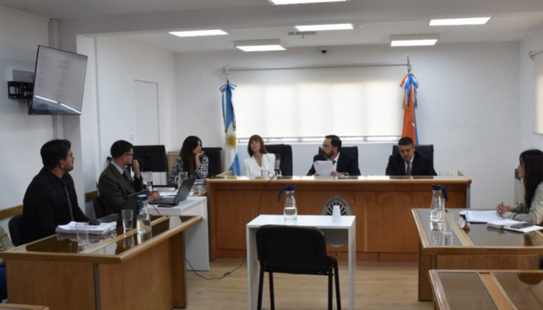 Piden condena de 40 años de prisión contra un hombre que abusó de dos niñas en Tolhuin