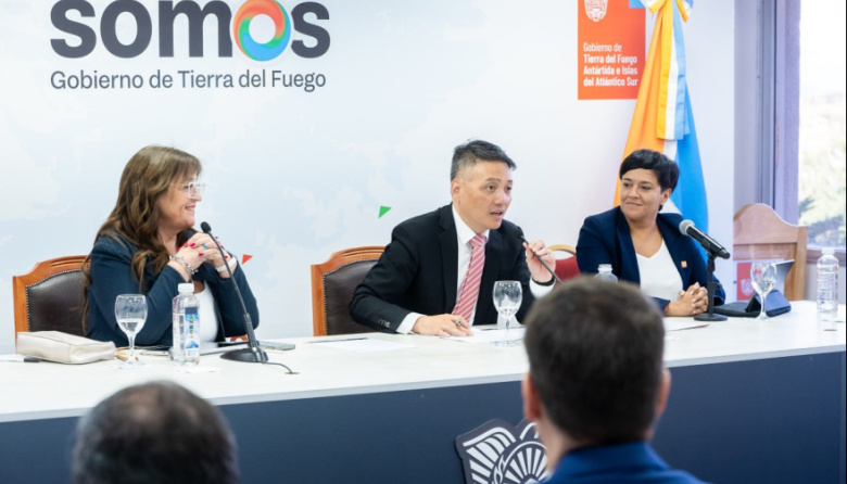 "Estamos buscando socios para el desarrollo y el empleo de Tierra del Fuego"