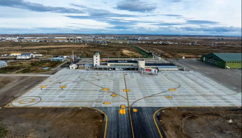 Llegó el primer vuelo al aeropuerto de Río Grande
