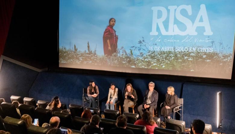 Risa y la Cabina del viento