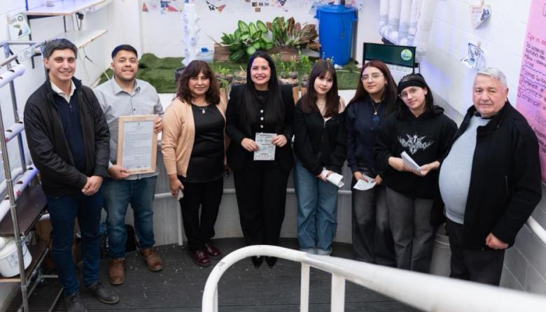 La concejal Arce declaró de interes el proyecto de hidroponia del Colegio Haspen