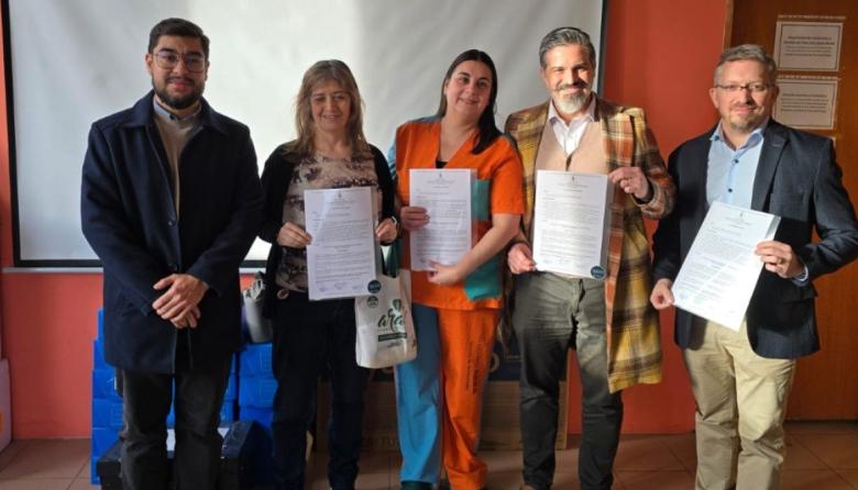 Bogado entregó reconocimiento al equipo de Urología del Hospital Regional Río Grande