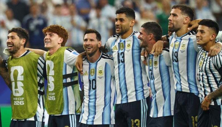 Argentina va con su leyenda: Messi récord Mundial y clasificado primero a 16avos.
