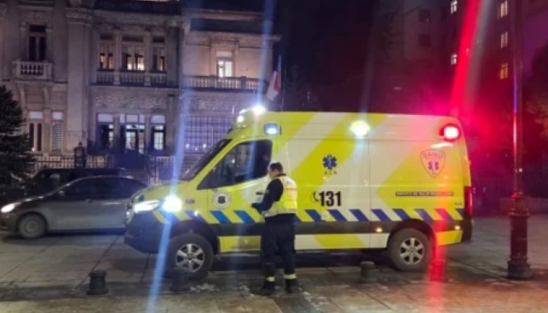 Menor de 14 años fue agredida por parte de un grupo de jóvenes en la Plaza de Armas de Punta Arenas