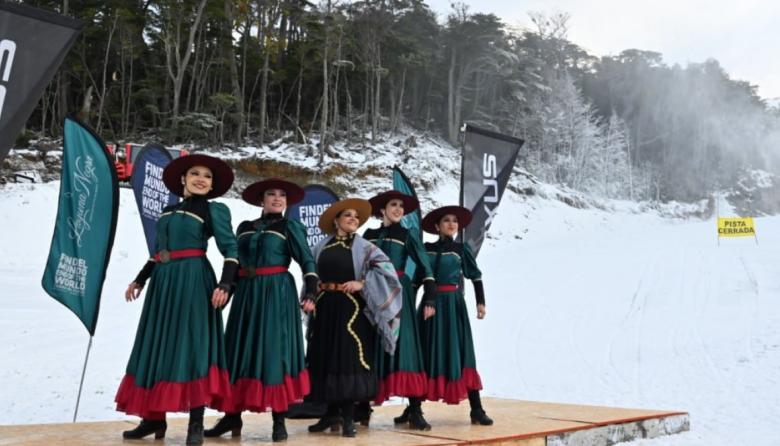 Los eventos enmarcados en la Fiesta Nacional del Invierno reunieron a residentes y turistas para celebrar el invierno