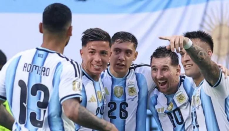 Argentina le ganó a Cabo Verde un partido inolvidable y está en octavos