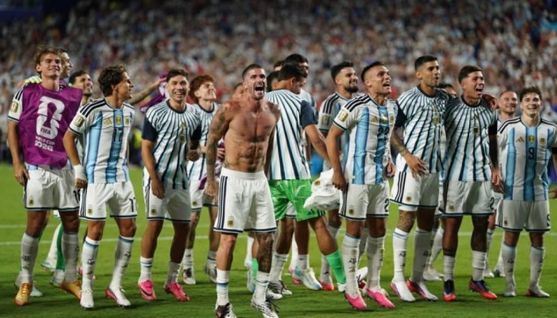 Por Malvinas, por el Diego, por la Última de Leo: Argentina a Semifinales con Inglaterra