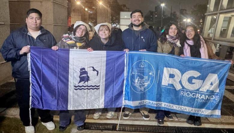 La Casa de Jóvenes Fueguinos llevó la identidad riograndense a la feria "Viví las provincias"