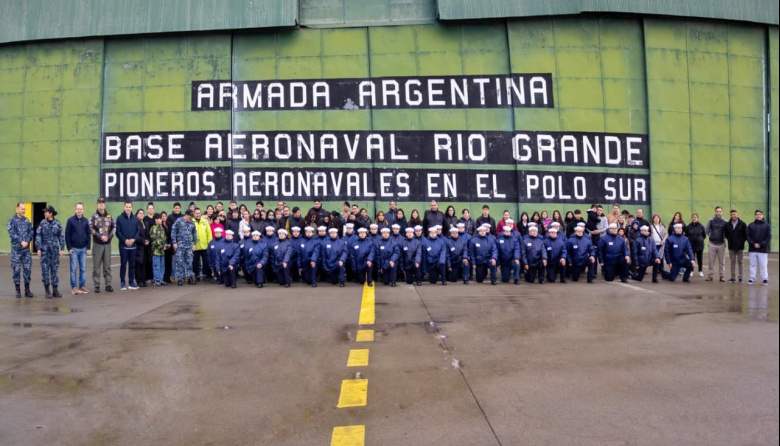 50 jóvenes riograndenses se incorporan a la Base Aeronaval