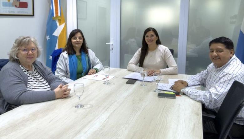 Buscan crear el banco de medicamentos y productos médicos