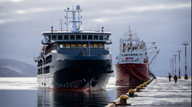 Llegó a Ushuaia el primer crucero Antártico de la temporada 2025-2026