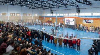 "El futuro de Tierra del Fuego es grande, porque en momentos difíciles como éste sale la fuerza de los fueguinos y fueguinas"