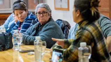 El gobernador Melella encabezó una primera mesa de trabajo con vecinos por el subsidio al GLP