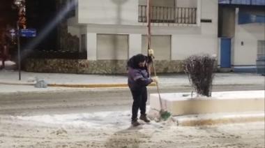 Nevada en Río Grande: Se recuerda la obligatoriedad para vecinos de limpiar las veredas