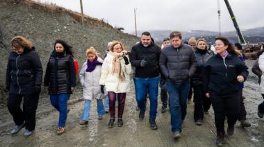 El gobernador Melella visitó junto a sectores sociales e institucionales el predio de la nueva usina de Ushuaia
