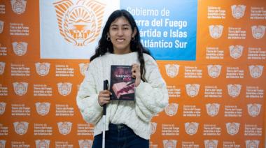 Rocío Ledesma Duré presenta su libro "Sangrando Tinta"