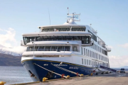 Arrancó la temporada de Cruceros en Ushuaia con el arribo del "Ventus Australis"