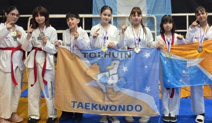 Siete medallas de oro para Tolhuin en el Panam Series Patu-12